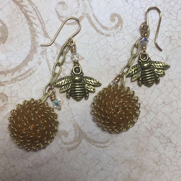 Upcycled bee gold tone earrings long dangle - Picture 4 of 8